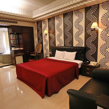 Hua Jia Motel 台南 エクステリア 写真