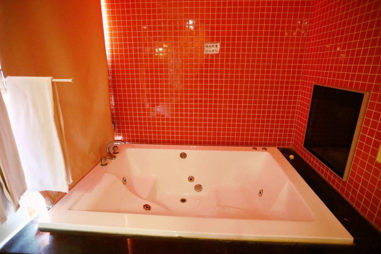 Hua Jia Motel 台南 エクステリア 写真