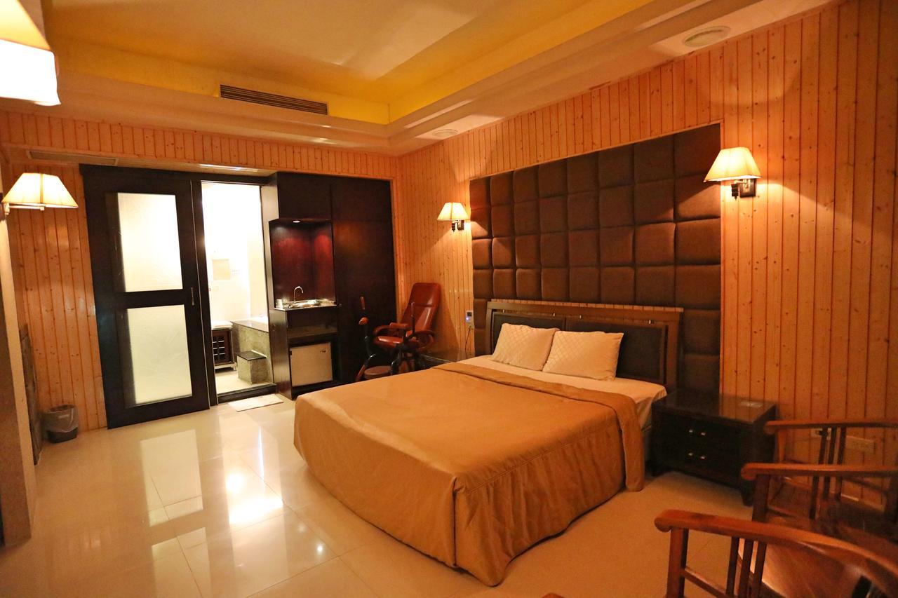 Hua Jia Motel 台南 エクステリア 写真