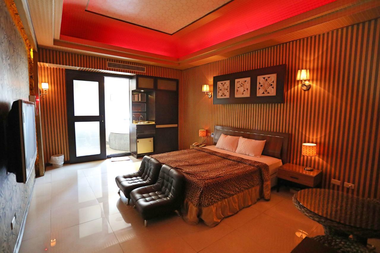 Hua Jia Motel 台南 エクステリア 写真